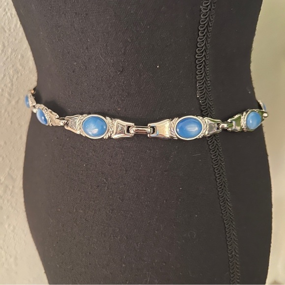 ESCADA Women’s Silver Tone Iridescent Blue Stone Chain Link Belt Made in Spain E main image 6